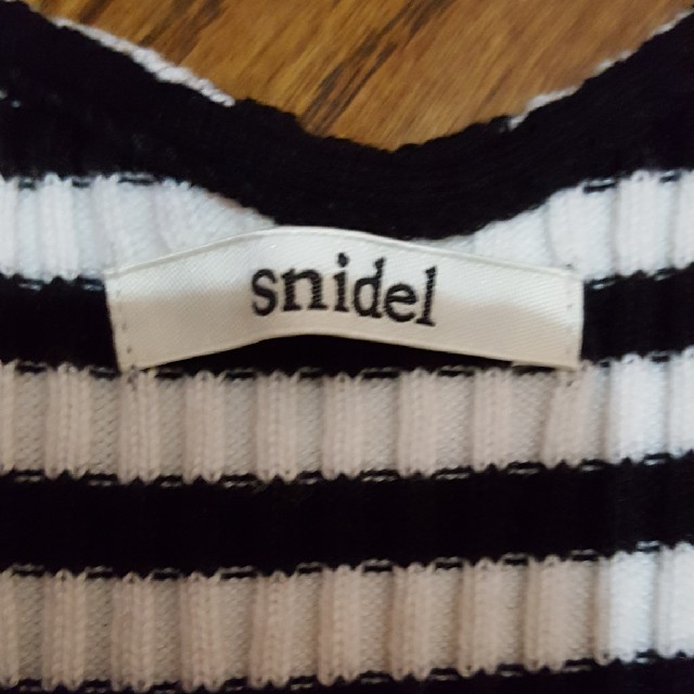 SNIDEL(スナイデル)のスナイデル★ボーダーニットタンク レディースのトップス(タンクトップ)の商品写真