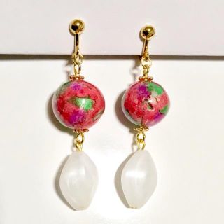 即購入可能 イヤリング イチゴミルク(イヤリング)