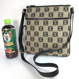 美品 ロエベ アナグラム キャンバス×レザー 斜めがけ ショルダー