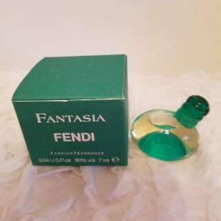 フェンディ(FENDI)のフェンディ.ファンタジア緑ミニボトルと青ボトルのセット(香水(女性用))