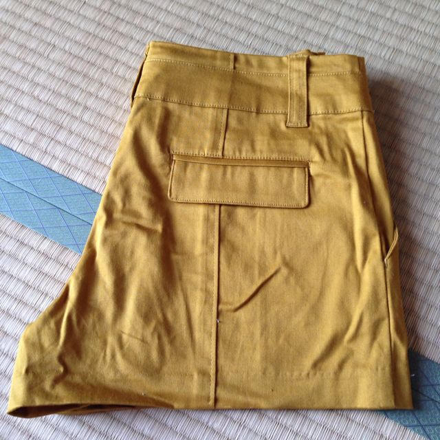 GU(ジーユー)のGU 秋色ショートパンツ レディースのパンツ(ショートパンツ)の商品写真