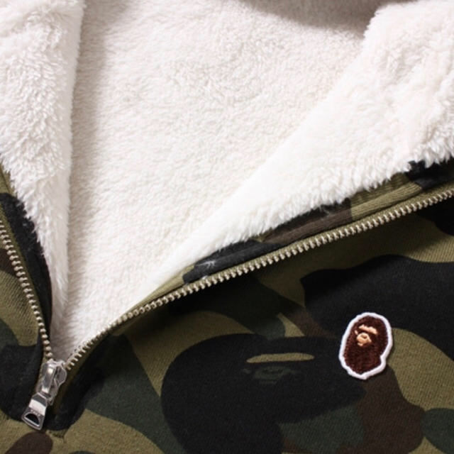 A BATHING APE(アベイシングエイプ)のAPE 1ST CAMO SHARK SHERPA PULLOVERHOODIE メンズのトップス(パーカー)の商品写真