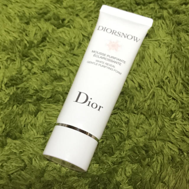 Dior(ディオール)のディオール スノー 洗顔フォーム50ml コスメ/美容のスキンケア/基礎化粧品(洗顔料)の商品写真