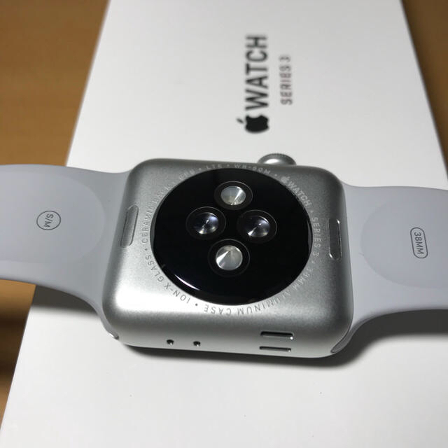 Apple Watch(アップルウォッチ)の極美品 Apple Watch series3 38mm セルラー  スマホ/家電/カメラのスマホアクセサリー(その他)の商品写真
