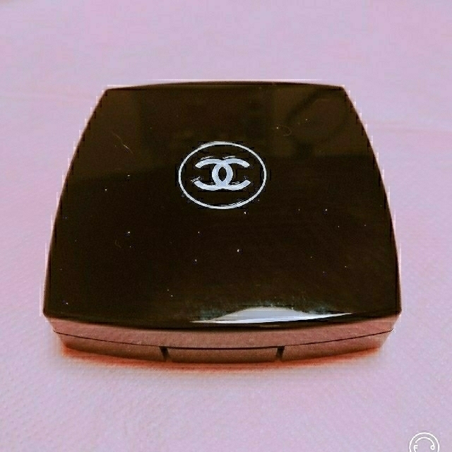 CHANEL(シャネル)のCHANEL アイシャドウ 266 TISSE ESSENTIEL コスメ/美容のベースメイク/化粧品(パウダーアイブロウ)の商品写真