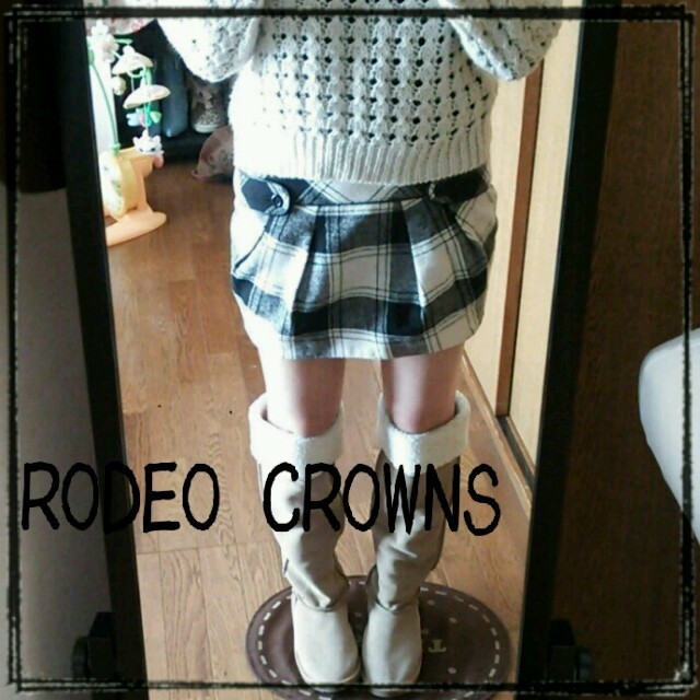 RODEO CROWNS(ロデオクラウンズ)のRODEO CROWNSﾁｪｯｸｽｶｰﾄ レディースのスカート(ミニスカート)の商品写真