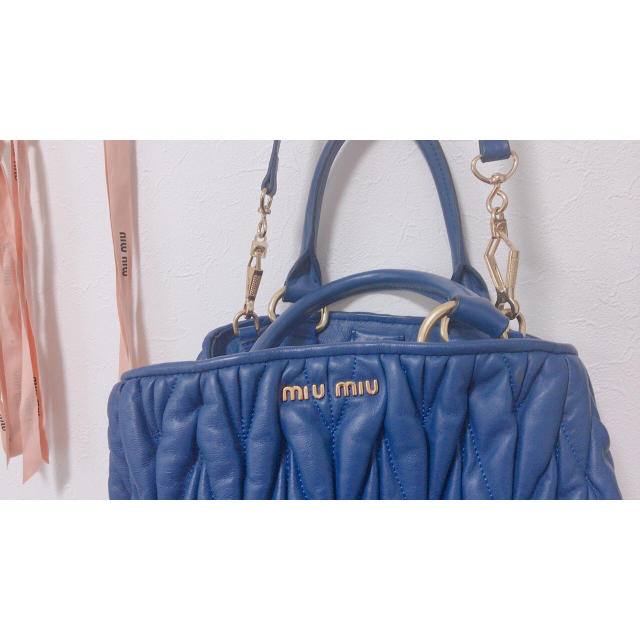 miumiu(ミュウミュウ)のMIUMIU バック レディースのバッグ(ショルダーバッグ)の商品写真