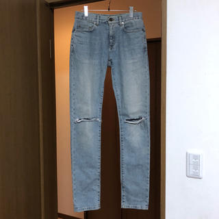 サンローラン(Saint Laurent)のSAINT LAURENT blue faded ripped jeans(デニム/ジーンズ)