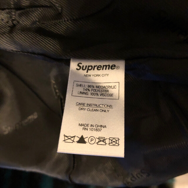 Supreme(シュプリーム)のSupreme Faux Fur Repeater Bomber Jacket レディースのジャケット/アウター(毛皮/ファーコート)の商品写真