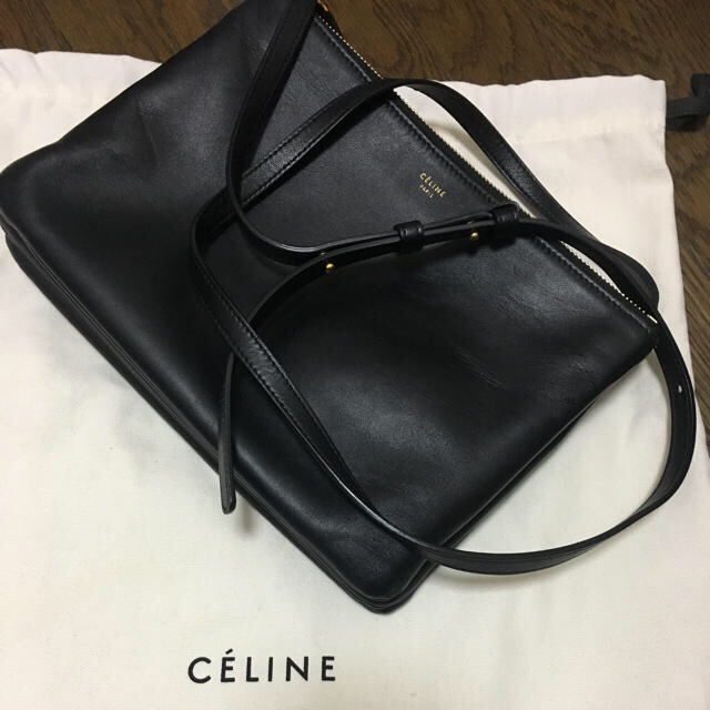 Celine トリオ ラージ ブラック