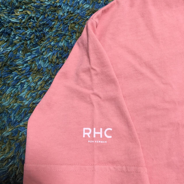 Ron Herman(ロンハーマン)の本日専用 ピンク サイズM　RHC × Numbers 別注 Tシャツ メンズのトップス(Tシャツ/カットソー(半袖/袖なし))の商品写真