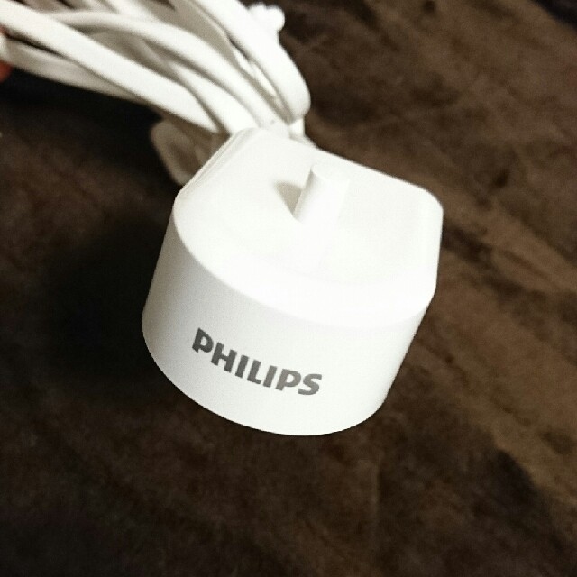 PHILIPS(フィリップス)のフィリップス ソニッケアー 充電器 イージークリーン スマホ/家電/カメラの美容/健康(電動歯ブラシ)の商品写真