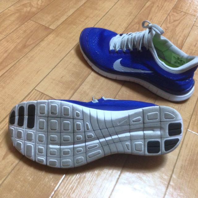 NIKE(ナイキ)のNIKE FREE 3.0. 26cm レディースの靴/シューズ(スニーカー)の商品写真