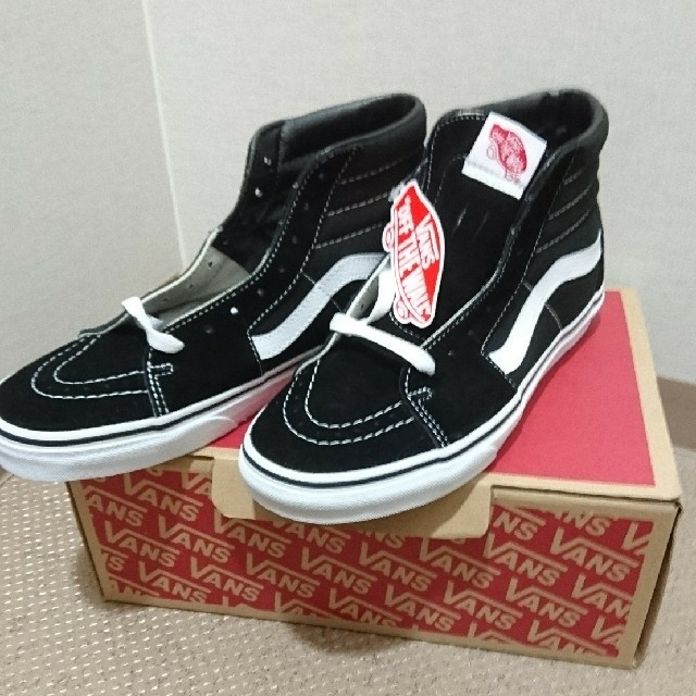 VANS(ヴァンズ)の【新品】VANS　スケートハイ　25cm レディースの靴/シューズ(スニーカー)の商品写真