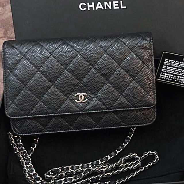 驚きの価格 Chanel シャネル チェーン ウォレット キャビアスキン