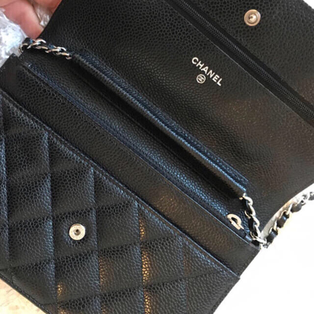 CHANEL(シャネル)のChanel シャネル チェーン ウォレット キャビアスキン レディースのバッグ(ショルダーバッグ)の商品写真