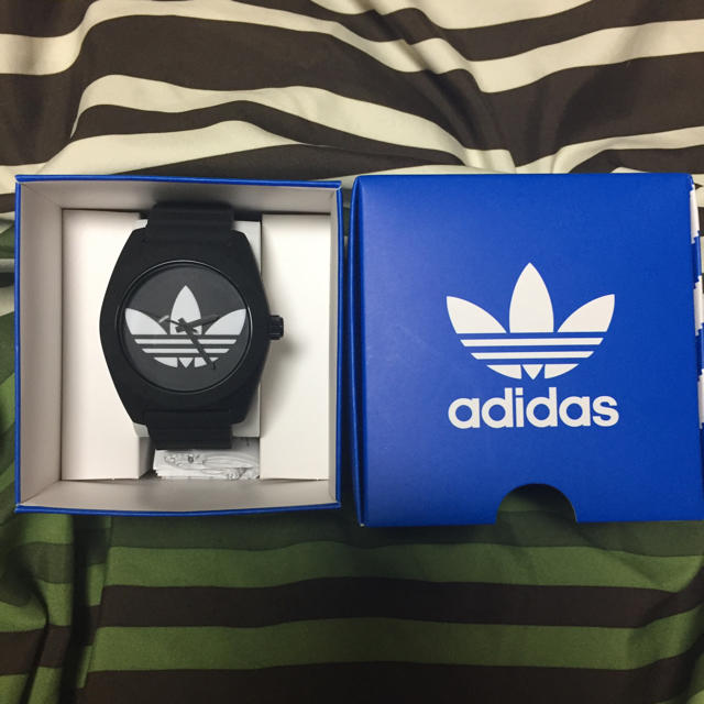 adidas(アディダス)のadidas 腕時計 メンズ メンズの時計(腕時計(アナログ))の商品写真