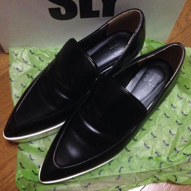 SLY(スライ)のSLY✴︎POINTED SLIP ON レディースの靴/シューズ(ブーツ)の商品写真