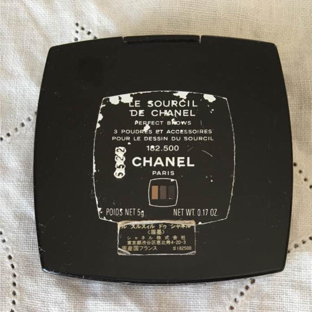 CHANEL(シャネル)のCHANEL パウダーアイブロウ コスメ/美容のベースメイク/化粧品(パウダーアイブロウ)の商品写真