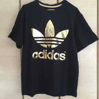 アディダス(adidas)のadidas Tシャツ(Tシャツ/カットソー(半袖/袖なし))