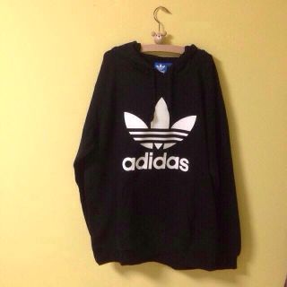 アディダス(adidas)の▼adidasパーカー▼(パーカー)