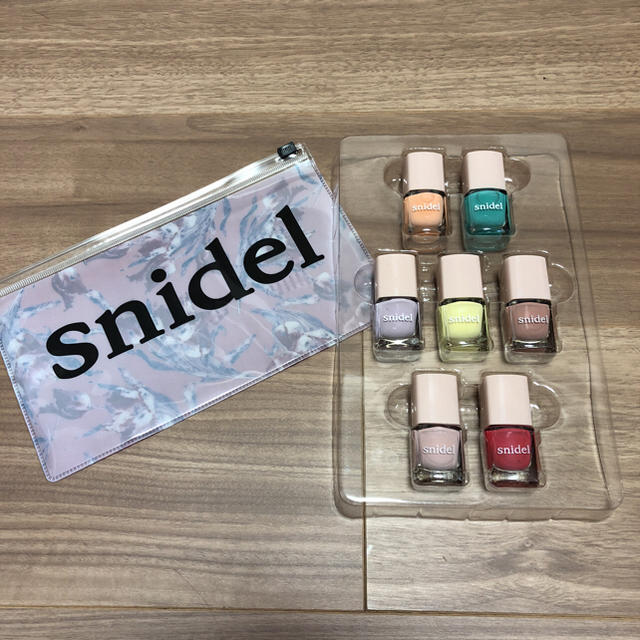 SNIDEL(スナイデル)のsweet雑誌☆付録 エンタメ/ホビーの雑誌(その他)の商品写真