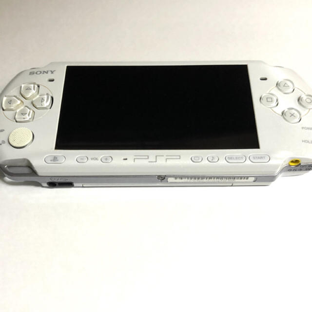 PlayStation Portable(プレイステーションポータブル)の❗️【PSP-3000PW】❗️ エンタメ/ホビーのゲームソフト/ゲーム機本体(携帯用ゲーム機本体)の商品写真