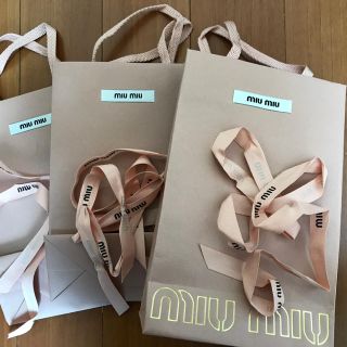 ミュウミュウ(miumiu)のPON!様専用☆miu miu ショッパー リボン(ショップ袋)