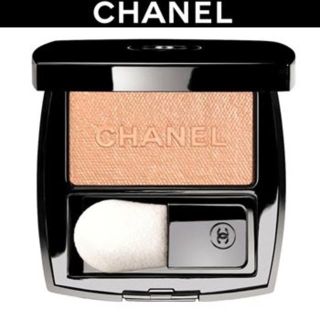 シャネル(CHANEL)のCHANEL★プードゥル ルミエール ナクレ★フェイスパウダー★完売(フェイスパウダー)