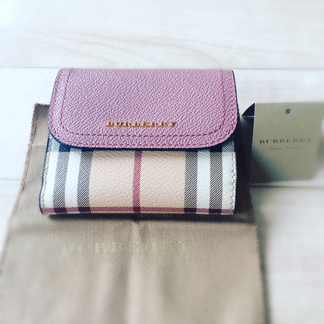 BURBERRY - 未使用! バーバリー 財布 luna check wallet Burberryの
