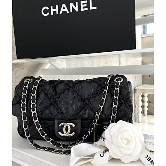 CHANEL(シャネル)の超美品 シャネル 正規品 チェーンバッグ♡ レディースのバッグ(ショルダーバッグ)の商品写真