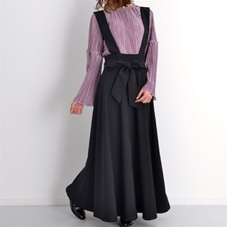 メルロー(merlot)の値下げ新品メルローmerlot plus ロングジャンパースカート☆黒(ロングスカート)