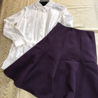 新品 タグ付き8枚剥フレアースカート紫&シルクブラウス Mサイズ(ひざ丈スカート)