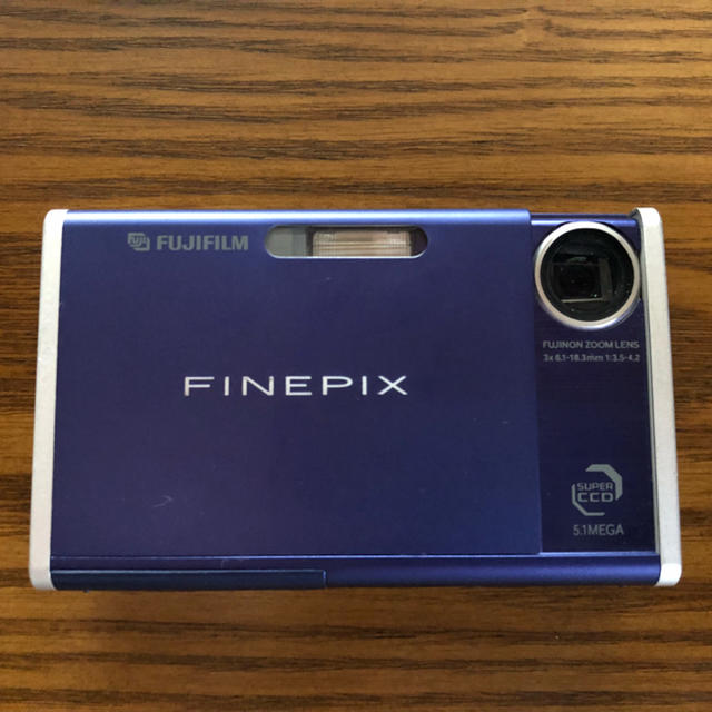 富士フイルム(フジフイルム)のデジカメ FINEPIX Z1 スマホ/家電/カメラのカメラ(コンパクトデジタルカメラ)の商品写真