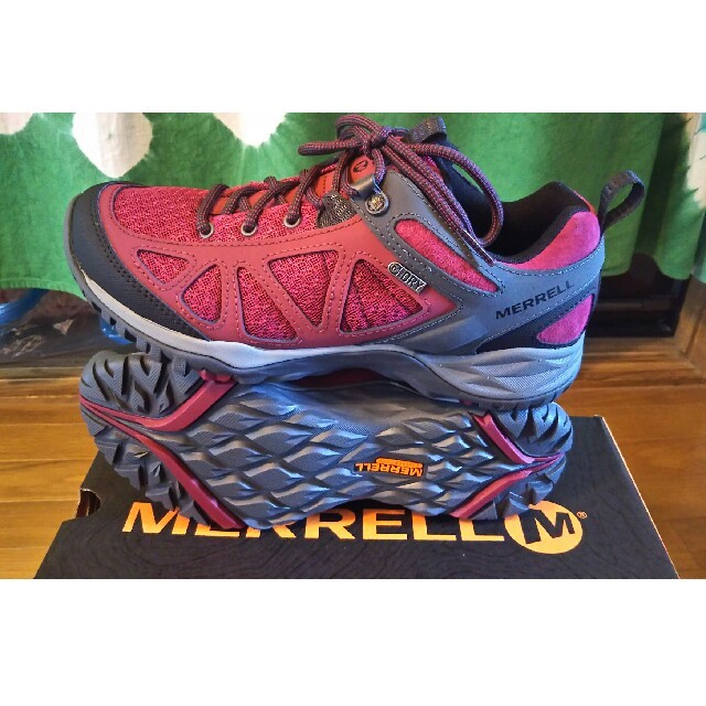 MERRELL(メレル)の【新品】メレル  ハイキングシューズ レディースの靴/シューズ(スニーカー)の商品写真