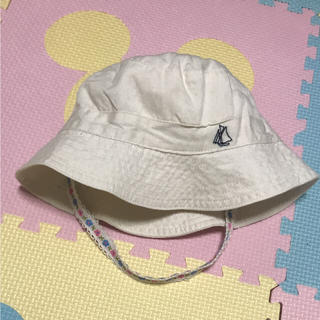 プチバトー(PETIT BATEAU)の❣️美品❣️プチバトー帽子 首紐付き 3〜6m(帽子)