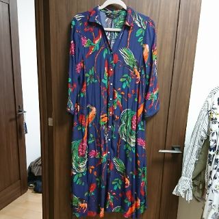 ザラ(ZARA)のZARA シャツ　ワンピース　M(ロングワンピース/マキシワンピース)