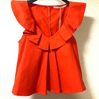 ザラ(ZARA)の【新品 未使用】春夏のビビットカラー♪お顔スッキリ♡デコルテも綺麗に演出します♡(シャツ/ブラウス(半袖/袖なし))