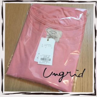 アングリッド(Ungrid)の【新品】ネックカットハーフスリーブtee(Tシャツ(半袖/袖なし))