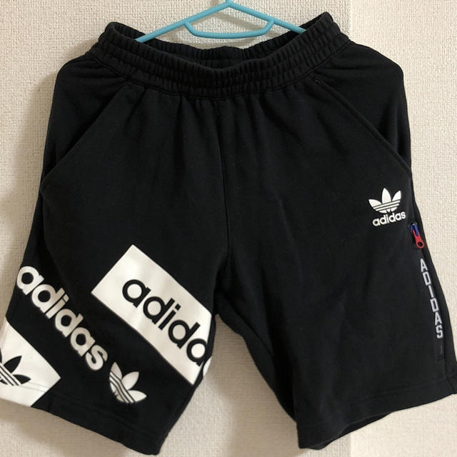 adidas(アディダス)の専用 メンズのパンツ(ショートパンツ)の商品写真