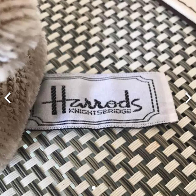 Harrods(ハロッズ)の値下げ！ぬいぐるみ ハロッズ Harrods くま エンタメ/ホビーのおもちゃ/ぬいぐるみ(ぬいぐるみ)の商品写真