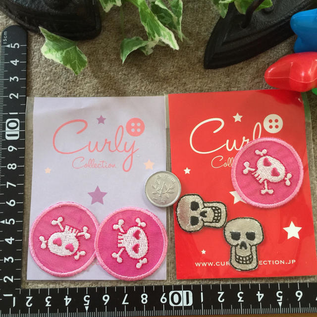 Curly Collection(カーリーコレクション)のレア✨C.C♡カーリーコレクション★手芸用品★ワッペン☆SKULLセット✨ ハンドメイドの素材/材料(各種パーツ)の商品写真