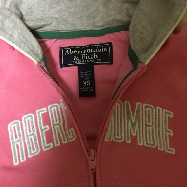 Abercrombie&Fitch(アバクロンビーアンドフィッチ)の⭐️  アバクロンビー&フィッチ ☆ パーカー  ⭐️ レディースのトップス(パーカー)の商品写真