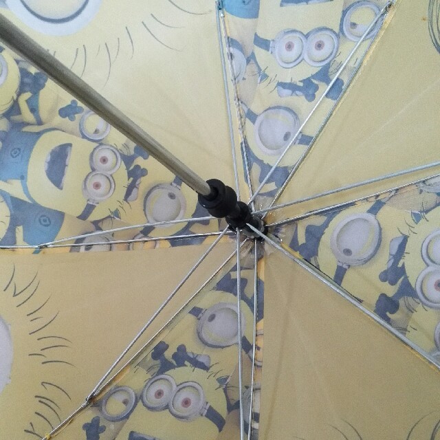 ミニオン(ミニオン)のミニオン 子供用傘🌂 キッズ/ベビー/マタニティのこども用ファッション小物(傘)の商品写真