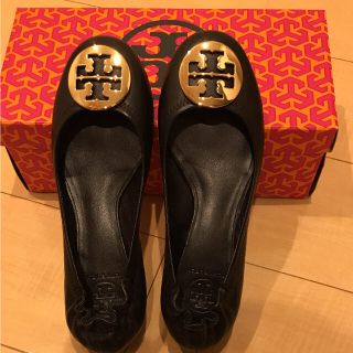 トリーバーチ(Tory Burch)のトリーバーチ ブラック フラットシューズ(バレエシューズ)