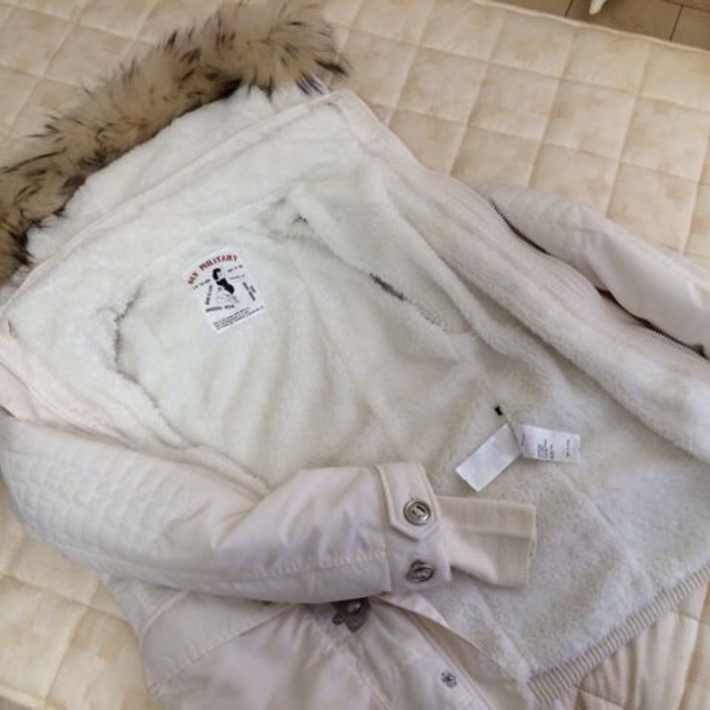 SLY(スライ)のSLY コート ホワイト 美品 レディースのジャケット/アウター(モッズコート)の商品写真