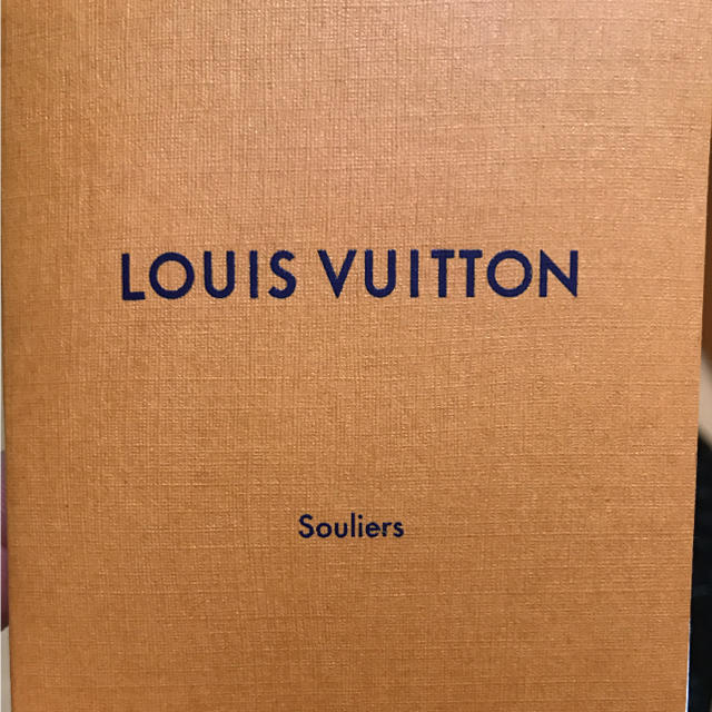 LOUIS VUITTON(ルイヴィトン)のLOUIS VUITTON ローファー レディースの靴/シューズ(ローファー/革靴)の商品写真