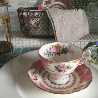 ロイヤルアルバート(ROYAL ALBERT)のレディーカーライル  ティーカップ&ソーサー   2客(食器)