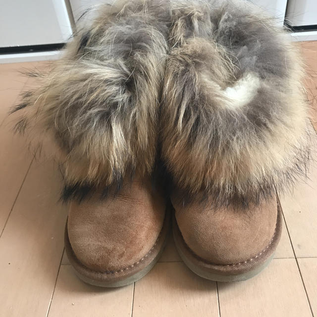 UGG(アグ)のUGG レディースの靴/シューズ(ブーツ)の商品写真