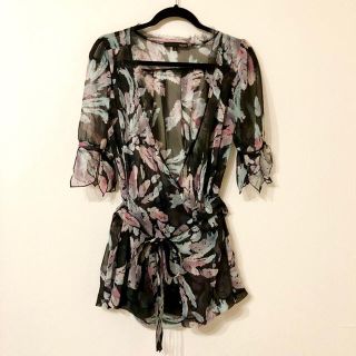 マウジー(moussy)の美品☆sheltterシェルターmoussyマウジー花柄フラワーシフォンカーデ(カーディガン)